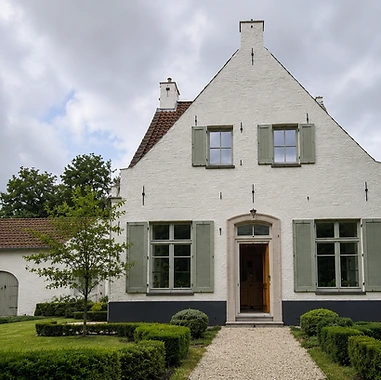 Kaleiafwerking bij een woning